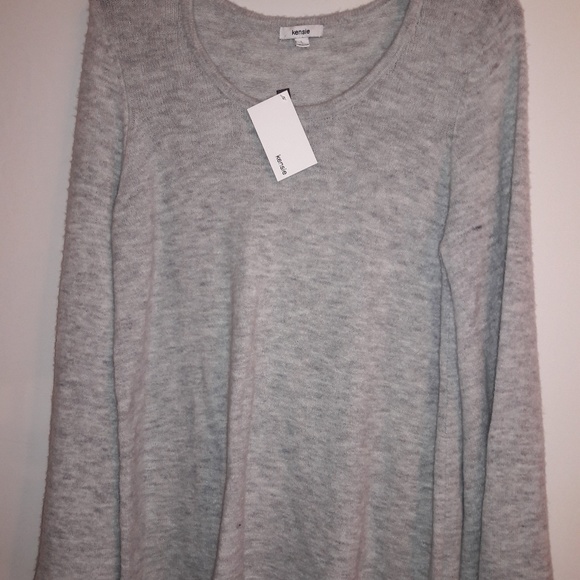 KENSIE SWEATER L (SALE TWO DAYS ONLY) - Picture 2 of 8
